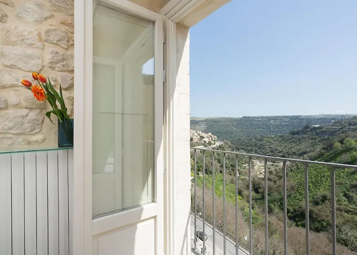 Evoca Bed & Breakfast 4*