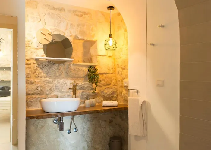 Evoca Bed & Breakfast 4*