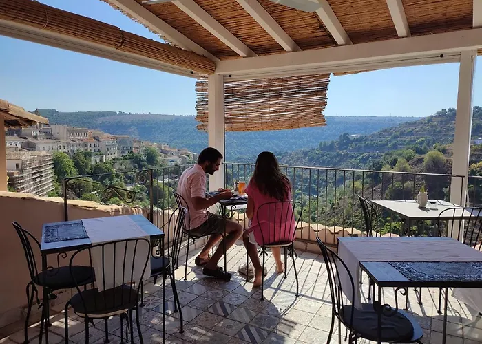 Evoca Bed & Breakfast 4*